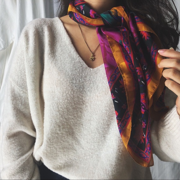 Vintage Accessories - VINTAGE/ silky peony scarf